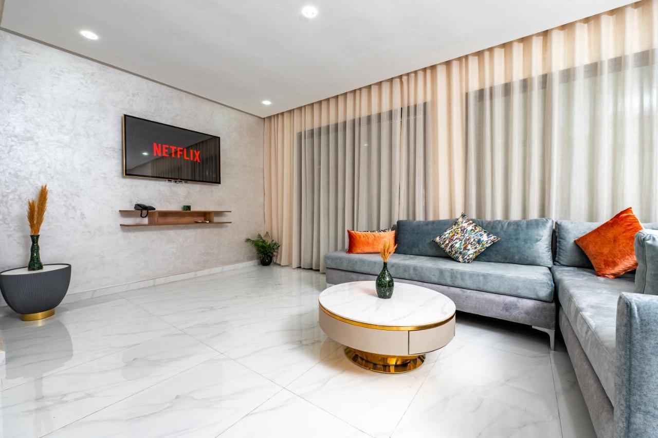 Maarif Elite Suites Казабланка Екстериор снимка