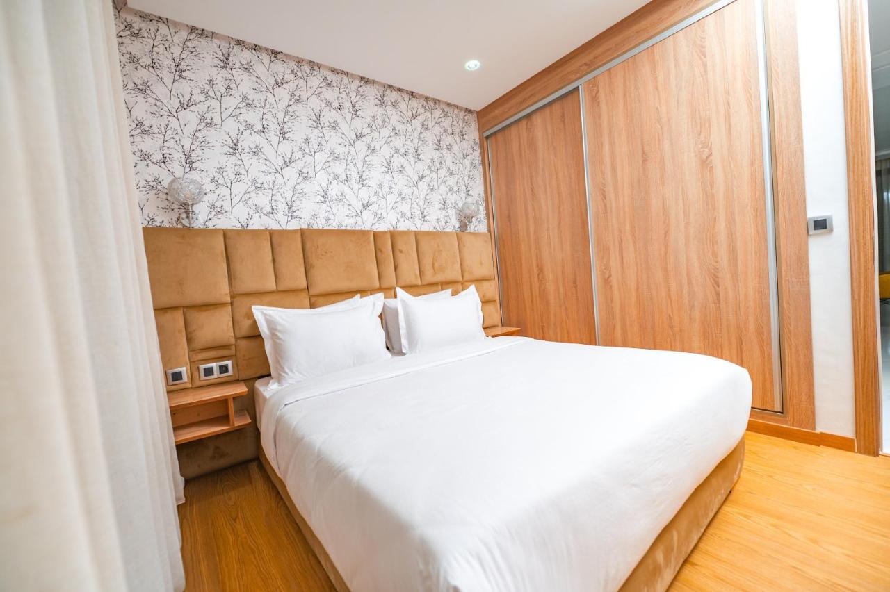 Maarif Elite Suites Казабланка Екстериор снимка