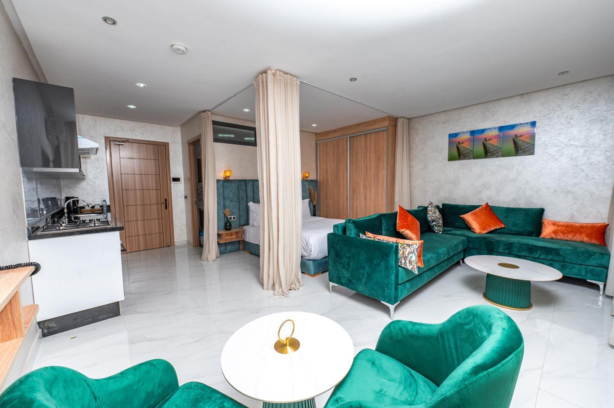 Maarif Elite Suites Казабланка Екстериор снимка