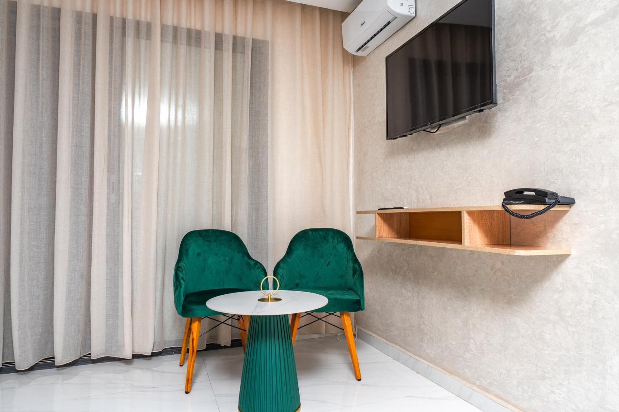 Maarif Elite Suites Казабланка Екстериор снимка